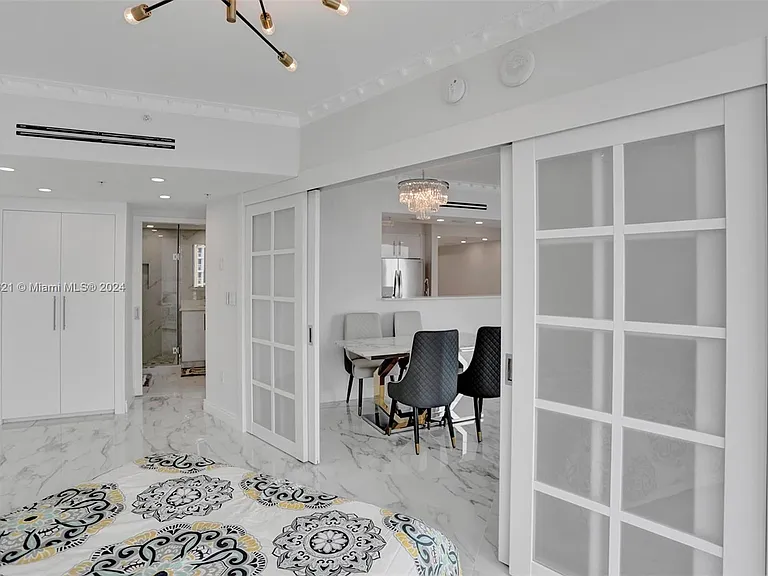 16699 Collins Ave #2209 — Photo 11