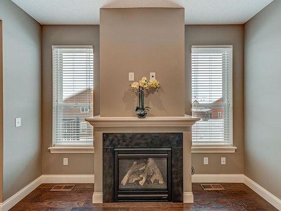 5th image of 3213 Countryside Ct Unit C