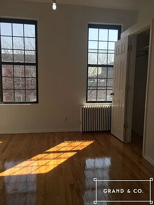 Rented by Grand & Co. | media 16