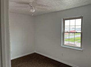 291 Shelby Ave, Radcliff, KY 40160