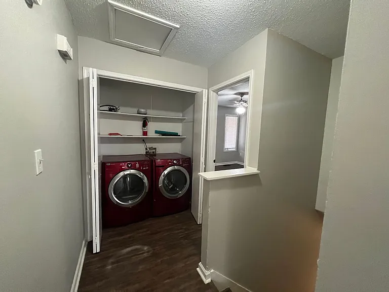 9007 Mahogany Row SE — Photo 11