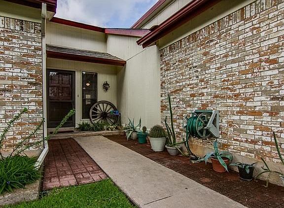 3rd image of 2901 Jorwoods Dr