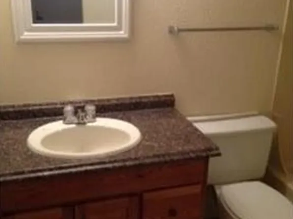 710 E Dean Keeton St APT 103, Austin, TX 78705