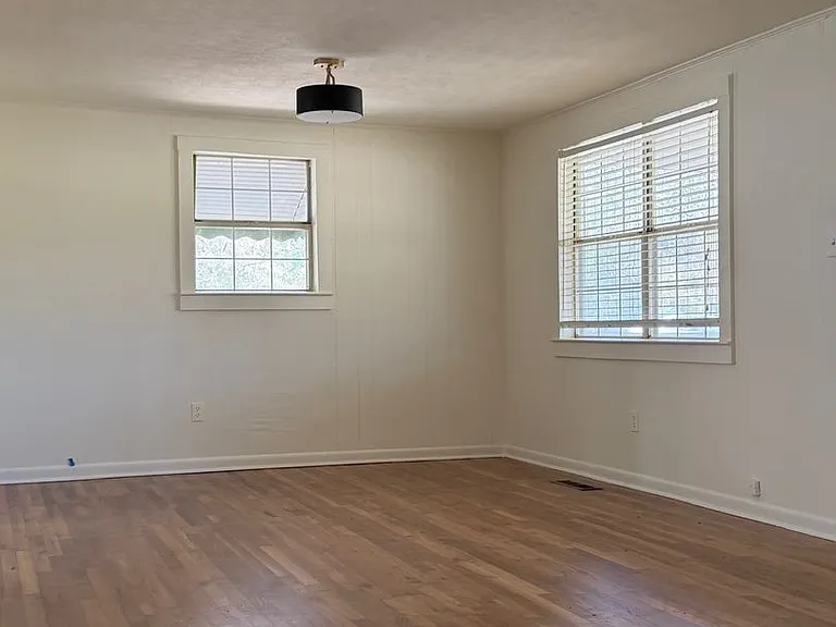 49 Nancy Dr — Photo 9