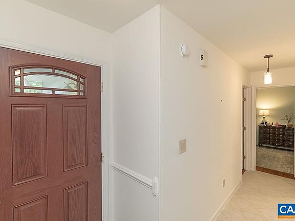 5th image of 153 Greene Ct