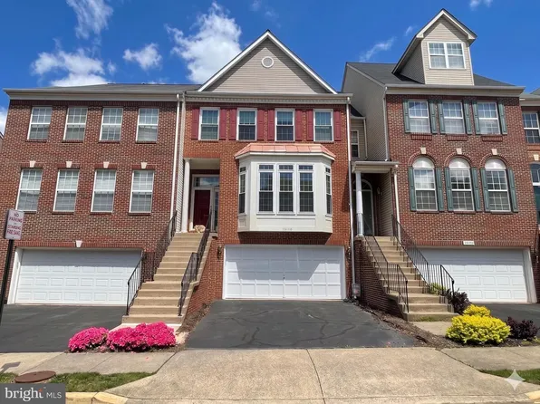 13110 Forest Mist Ln, Fairfax, VA 22033