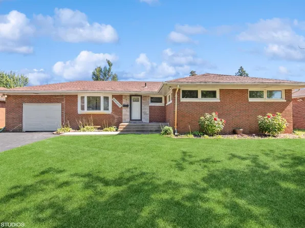 6555 Birch Pl, Gary, IN 46403