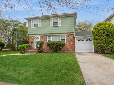 38 Floral Parkway, Floral Park, NY, 11001