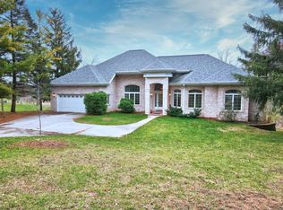120 Alder Ct, Sheboygan Falls, WI 53085