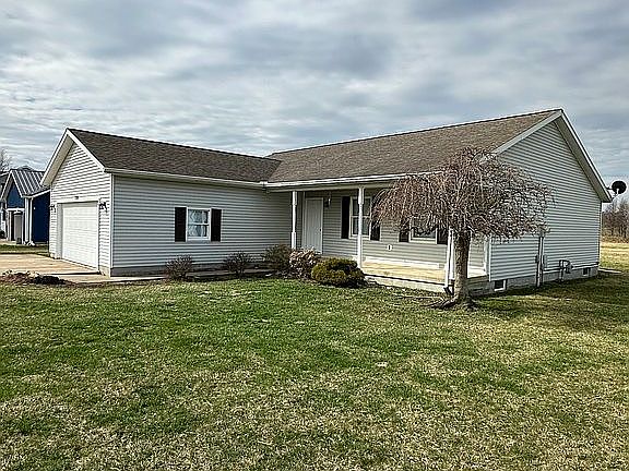 3rd image of 795 Flat Rock Rd