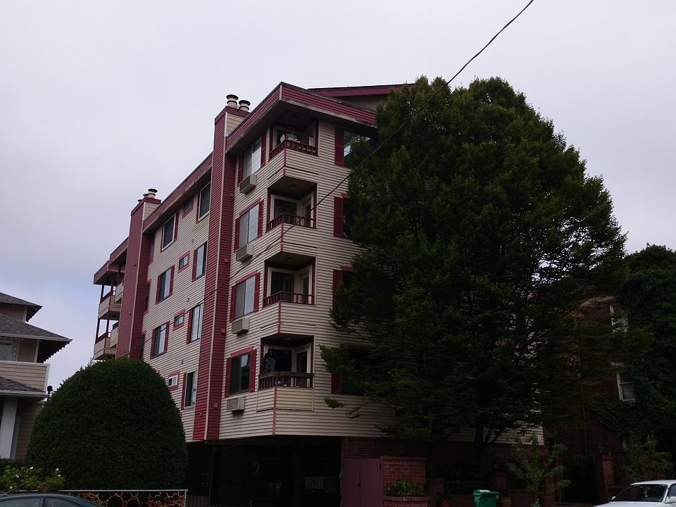 1st image of 215 14th Ave E APT 203