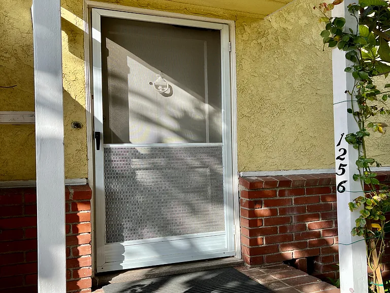 1256 Devon Ave #1256 — Photo 12