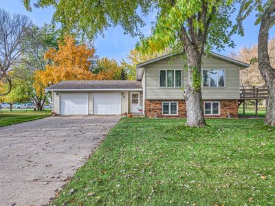 31 Fairway Dr, Monticello, MN, 55362