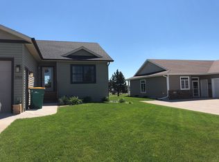 3703 Downing St, Bismarck, ND 58504