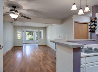 10 Kings Mill Cir UNIT 112, Madison, WI 53718