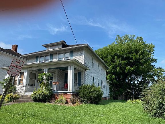3rd image of 1627 Linden Ave