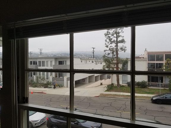 5th image of 425 Avenue G APT 3