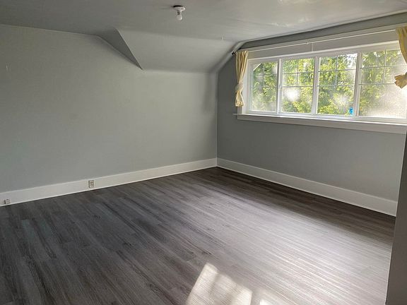 4th image of 7616 Burris St