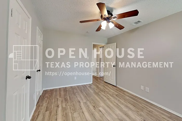 4403 Santa Cruz Ln — Photo 12
