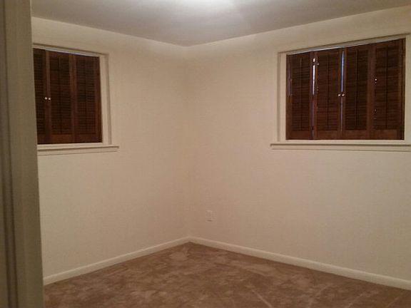 3rd image of 571 Oak Villa Dr
