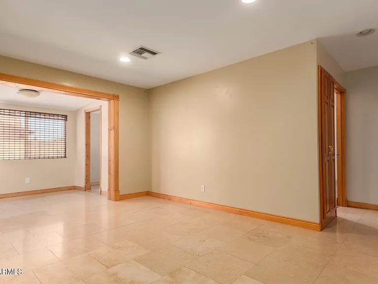 1608 W Inverness Dr — Photo 11