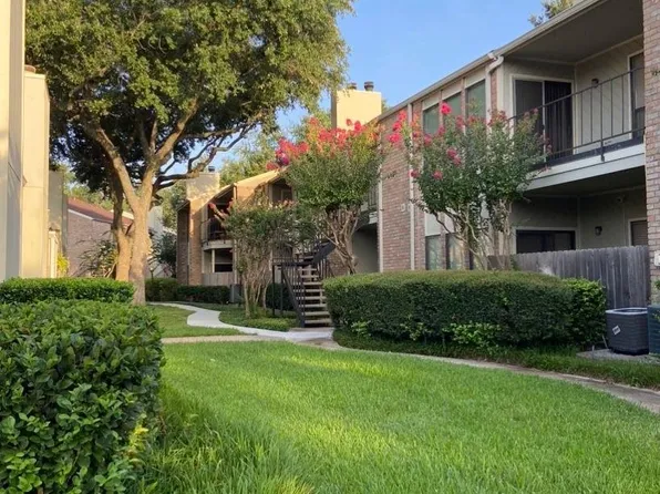 8100 Cambridge St APT 40, Houston, TX 77054