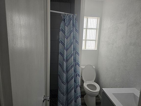 5th image of 2405 Nabors Ln