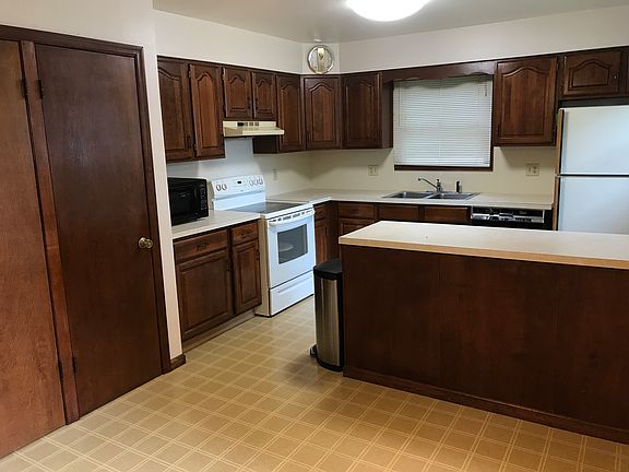 3rd image of 336 Rocky Fork Dr S