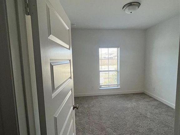 3rd image of 7206 Cordgrass Prairie Ln