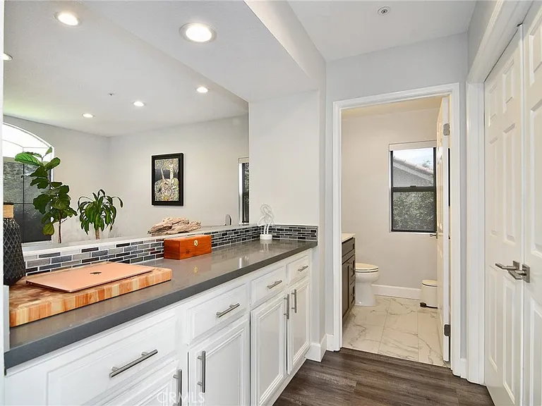 24574 Overland Dr — Photo 15