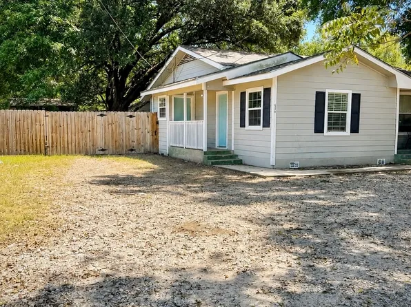 623 S 1st St #A, Conroe, TX 77301