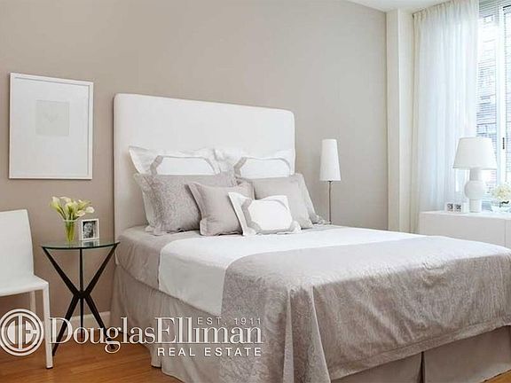 2nd image of 330 W 39th St APT 4k