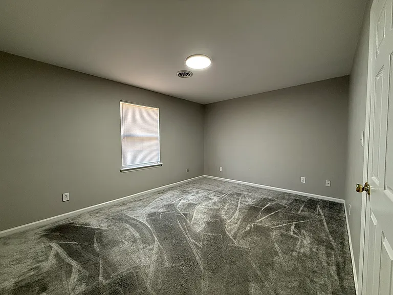 1630B Oxford Rd #B — Photo 9