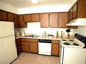 4th image of 2838 E Monte Crsto Ave APT 103