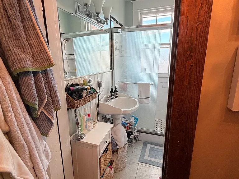 1407 King St #3 — Photo 8