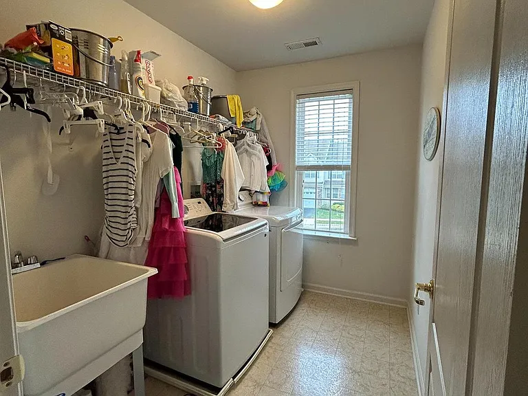 19 Wharton Dr — Photo 30