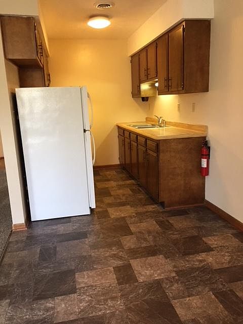 1st image of 124 Mary Lee Dr APT 2
