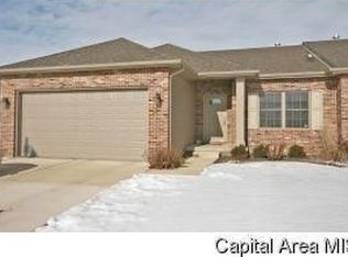 3211 Mackinaw Ln, Springfield, IL 62711