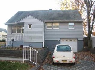 170 Hudson St, Metuchen, NJ 08840