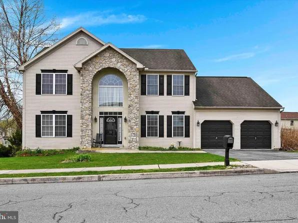 21 Shelly Dr, Sinking Spring, PA 19608