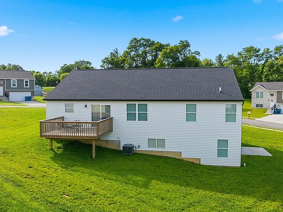 4th image of 103 Sheffield Dr