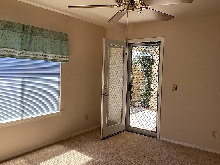 6589 N Maroa Ave #114 — Photo 20