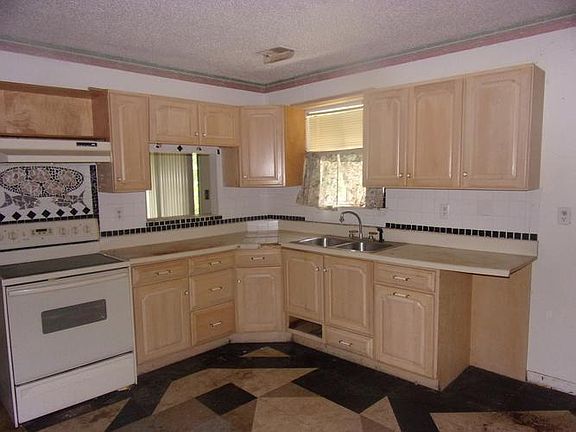 4th image of 3804 Stateflower Ct