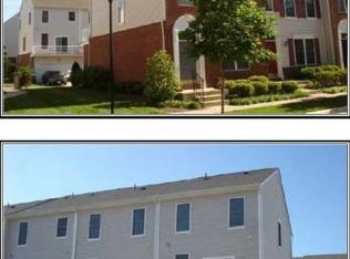 42806 Sykes Ter, Chantilly, VA 20152
