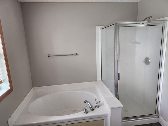 5th image of 11834 Palisade St NE