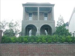 676 S Main St, Memphis, TN 38103