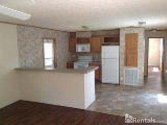 2nd image of 821 Victoria Ct