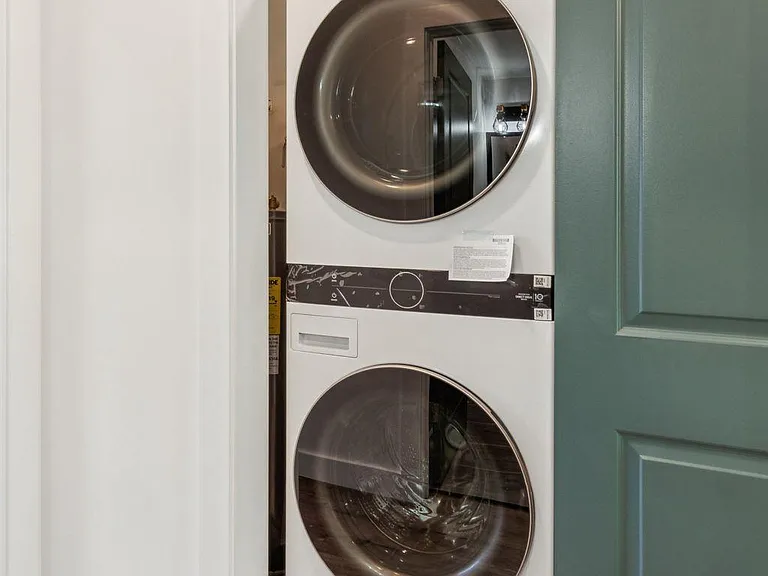 415 W York St #2 — Photo 7