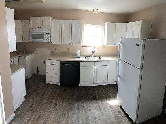 kitchen, new stove to be installed