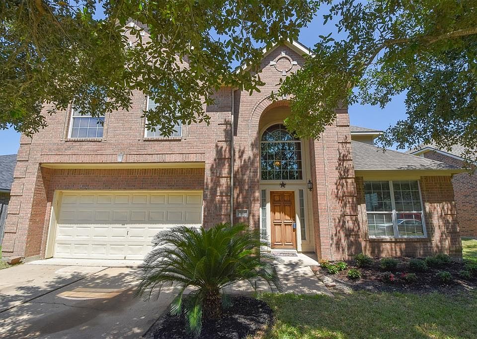 1st image of 19510 Bear Springs Dr
